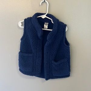 Carters girls 3 t fuzzy navy blue vest